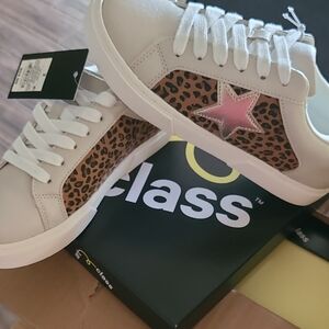 Art CLASS Sneakers Leopard Print.
